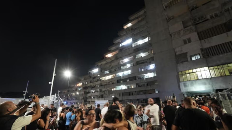 Two People Have Died and 13 Others Injured After a Collapse of a Raised Passageway in Naples